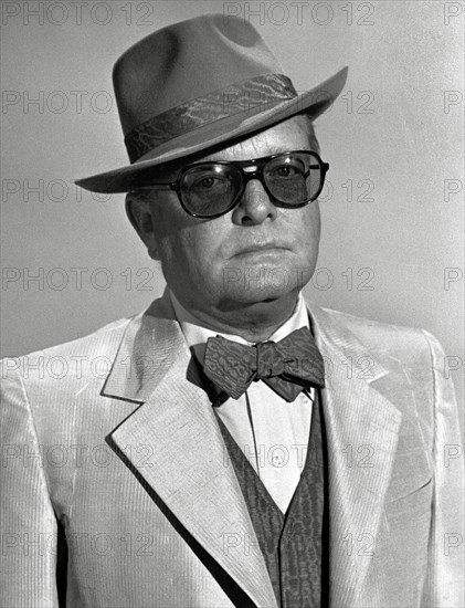 Truman Capote,"Murder by Death" 1976 Columbia Pictures  File Reference # 33300_263THA