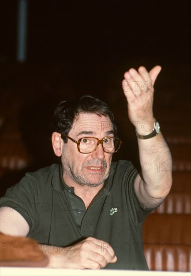 Robert Hossein, 1989