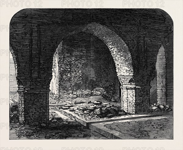 ARCH IN THE OLD FORT, CALCUTTA, INDIA, 1869