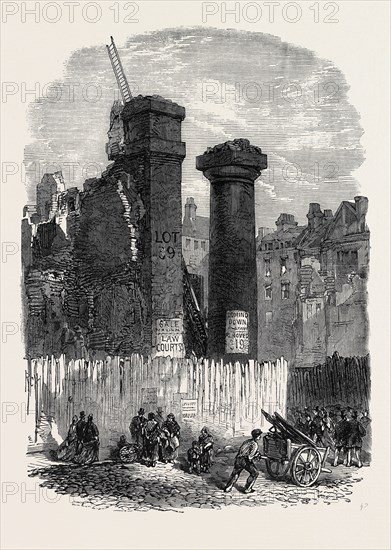 DEMOLITION OF THE ENTRANCE TO CLEMENT'S INN, STRAND, LONDON, UK, 1867