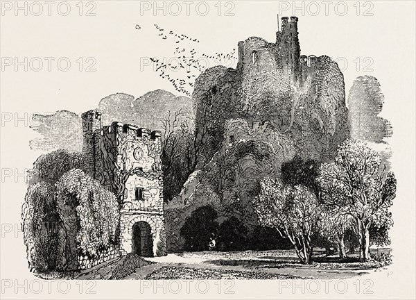 RUINS OF ARUNDEL CASTLE.