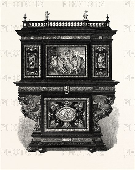 CABINET PRESENTED TO THE CROWN PRINCE AND PRINCESS OF AUSTRO-HUNGARY