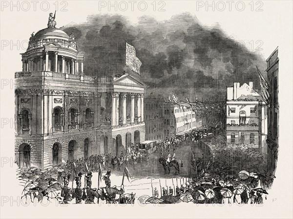 ARRIVAL OF HER MAJESTY QUEEN VICTORIA AT THE TOWN HALL, LIVERPOOL, UK