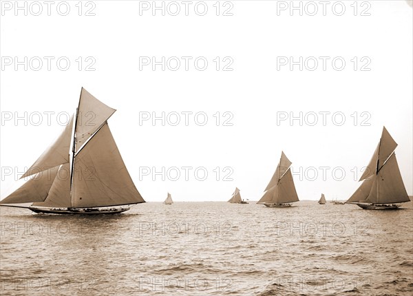 Nearing outer mark, Peabody, Henry G, (Henry Greenwood), 1855-1951, Yachts, Regattas, 1893