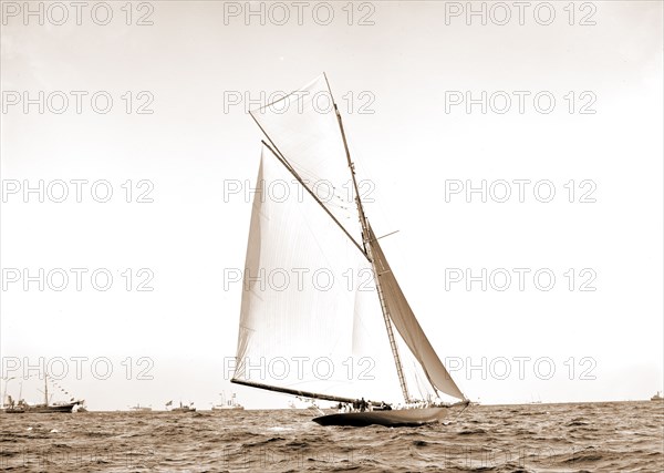 Shamrock I before the start, Shamrock I (Yacht), America's Cup races, Regattas, Yachts, 1899