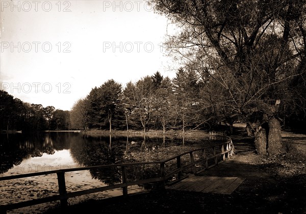 The Lake, Vassar College, Universities & colleges, Lakes & ponds, Waterfronts, United States, New York (State), Poughkeepsie, 1904