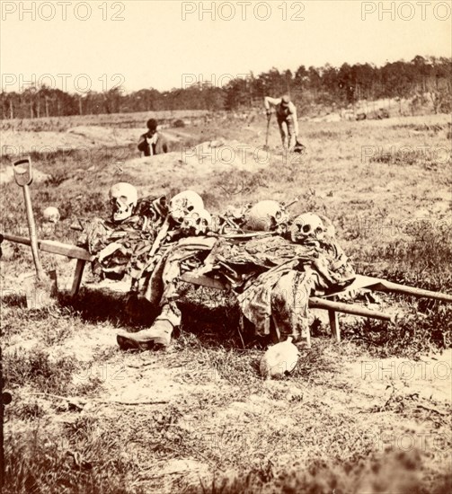 Collecting remains of the dead, US, USA, America, Vintage photography