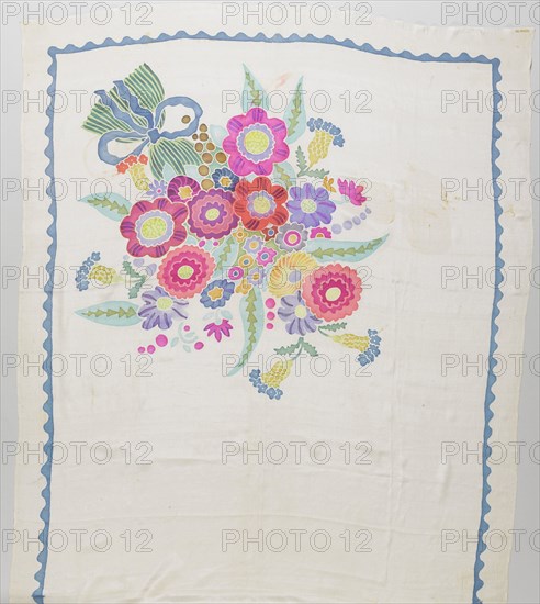 Scarf crepe de Chine with a white ground, which on both sides a multicolored pattern of flowers, Wiener WerkstÃ¤tte, c. 1910 - c. 1914