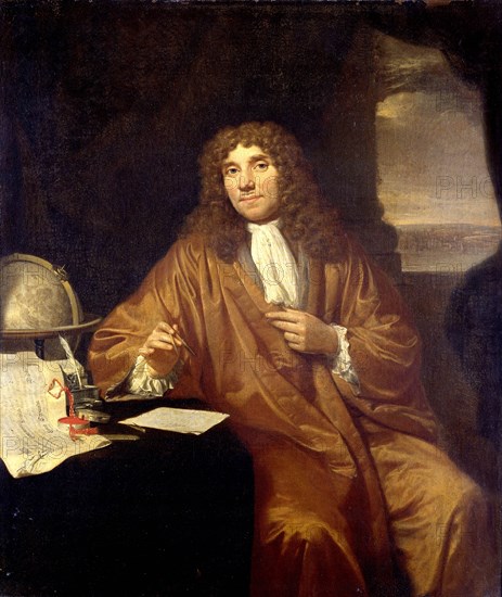 Portrait of Anthonie van Leeuwenhoek, Natural Philosopher and Zoologist in Delft, The Netherlands, Jan Verkolje, I, 1670 - 1693