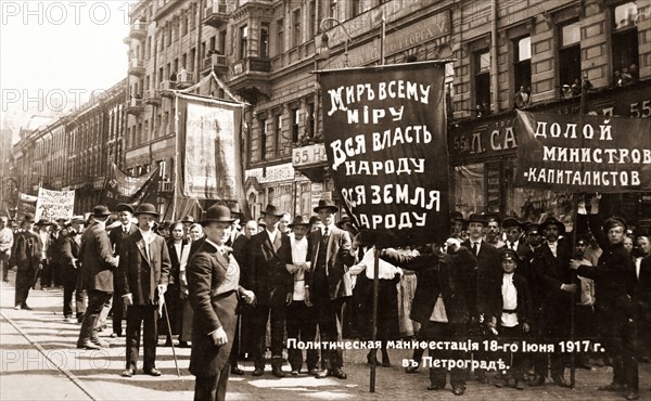 Demonstration on the Nevsky Prospect, at Petrograd, Saint Petersburg, 18th June 1917, History of the Russian Revolution