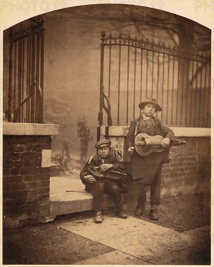 [Les Petits Savoyards (Street Musicians)]