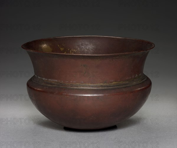 Deep Bowl, 305 BC-30 BC. Egypt, Early Ptolemaic Dynasty or modern forgery. Bronze; diameter: 13.9 cm (5 1/2 in.); overall: 8.8 cm (3 7/16 in.).