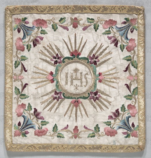 Pouch for the Chalice Cover, 1700s. Italy, 18th century or later copy. Embroidered satin and silk; overall: 25.4 x 26.7 cm (10 x 10 1/2 in.)
