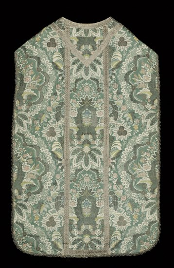 Chasuble, c. 1720s. France, Louis 14th style, 18th century. Diasper, tabby weave; silk; overall: 115.6 x 73.1 cm (45 1/2 x 28 3/4 in.).