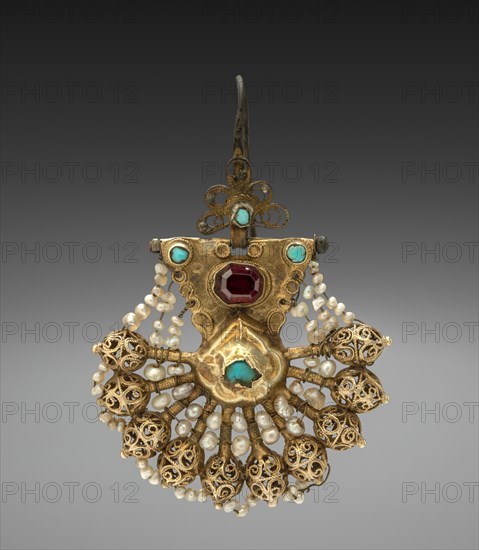 Earring, 1700s - 1800s. Hungary, 18th-19th century. Silver gilt; overall: 4.5 cm (1 3/4 in.).