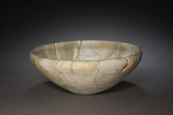 Bowl, 2770-2647 BC. Egypt, Early Dynastic Period, Dynasty 2, reign of Nynetjer or later. Travertine; diameter: 24.2 cm (9 1/2 in.); overall: 9.1 cm (3 9/16 in.).