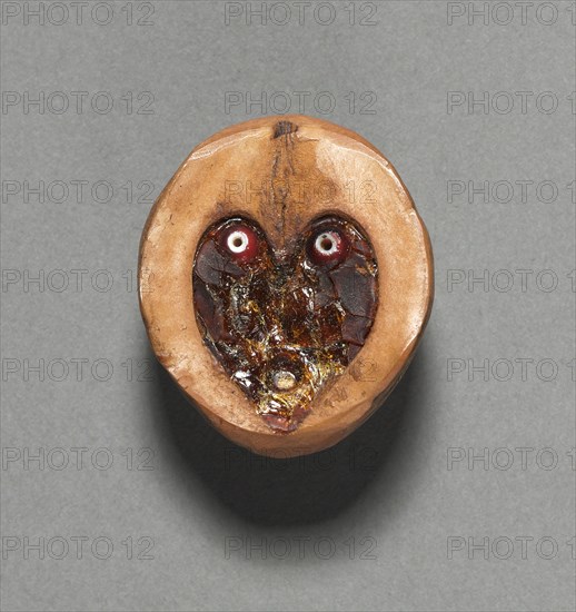 Gambling Dice, Unassigned, before 1917. California, Tulare, Unassigned. Hollow shell, resin, glass beads, mica/seashell fragment; overall: 1.5 x 2 cm (9/16 x 13/16 in.).