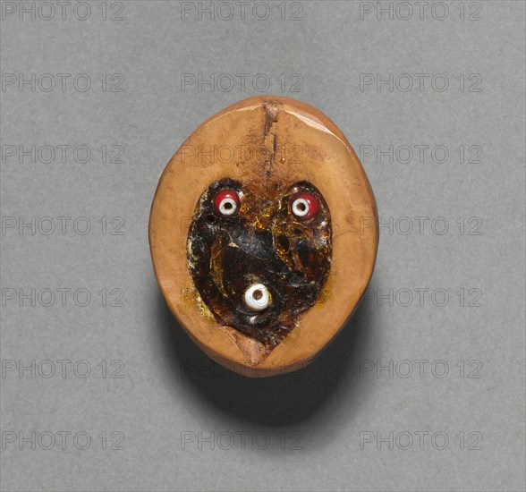 Gambling Dice, Unassigned, before 1917. California, Tulare, Unassigned. Hollow shell, resin, glass beads, mica/seashell fragment; overall: 1.5 x 2 cm (9/16 x 13/16 in.).