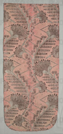 Fragment, 1723-1774. France, 18th century, Period of Louis XV (1723-1774). Tabby, brocaded; silk and silver filé; overall: 91.9 x 40 cm (36 3/16 x 15 3/4 in.)