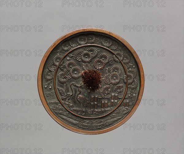 Mirror, 1400s-1500s. Japan, Muromachi period (1392-1573). Bronze; diameter: 11.3 cm (4 7/16 in.).