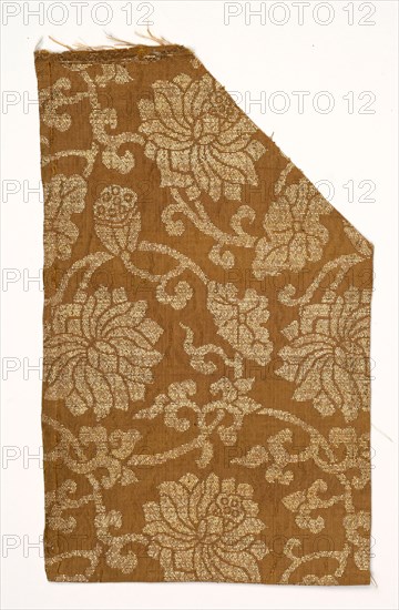 Textile Fragment, 1700s. Japan, 18th century. Silk, metallic thread; average: 23.5 x 15.2 cm (9 1/4 x 6 in.)