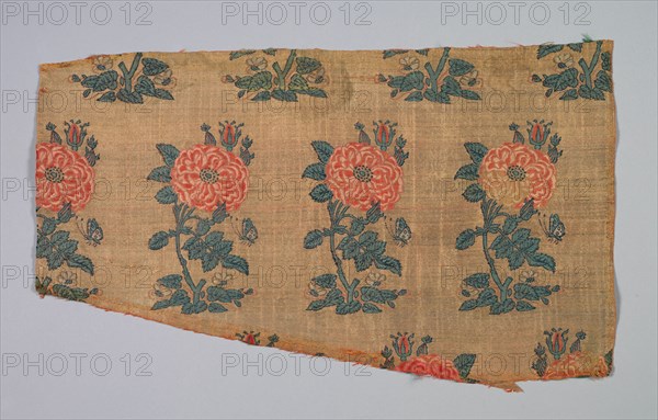 Sleeve with rose bushes and butterflies, early 1600s. Iran, Safavid Period. Taqueté ground with twill pattern, brocaded: silk and gilt-metal thread; overall: 26 x 46.5 cm (10 1/4 x 18 5/16 in.)