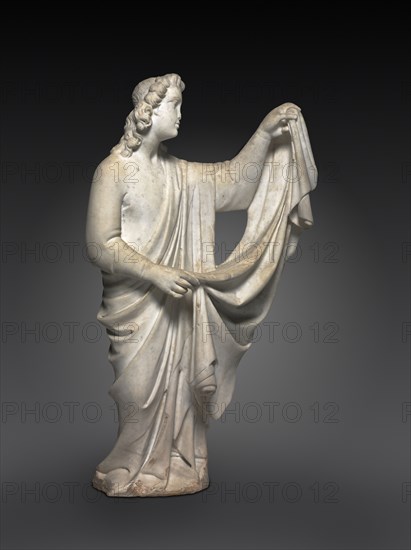 Angel from a Tomb, 1330-50. Workshop of Tino di Camaino (Italian, c. 1285-1337). Marble; overall: 99.7 x 63.2 x 20.3 cm (39 1/4 x 24 7/8 x 8 in.).