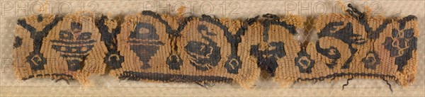 Fragment, Sleeve Ornament from a Tunic, 500s - early 600s. Egypt, Byzantine period, 6th-early 7th century. Tapestry (probably originally inwoven in tabby ground); wool; overall: 2.5 x 11 cm (1 x 4 5/16 in.)
