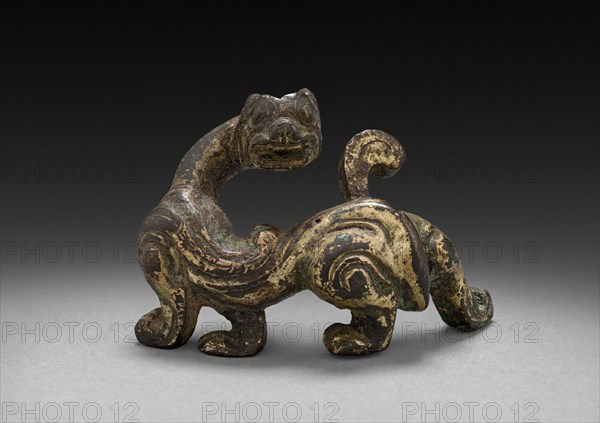 Fantastic Lion, 206 BC - AD 220. China, Han dynasty (202 BC-AD 220). Bronze; overall: 4.6 cm (1 13/16 in.).