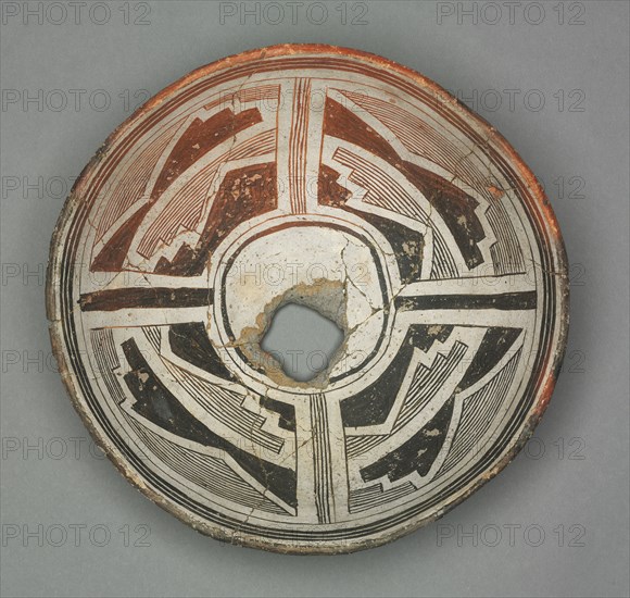 Bowl with Geometric Design (Four-part Design), c 1000- 1150. Southwest, Mogollan, Mimbres, Pre-Contact Period, 11th-12th century. Ceramic; overall: 12 x 28.8 cm (4 3/4 x 11 5/16 in.).