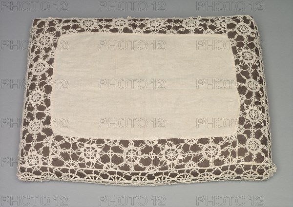Needlepoint (Reticella) and Bobbin Lace Pillow Case, 17th century. Italy, Genoa, 17th century. Lace, needlepoint and bobbin: linen; average: 38.1 x 47.1 cm (15 x 18 9/16 in.)
