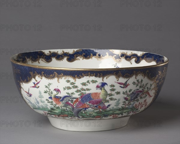 Punch Bowl, c. 1770. Worcester Porcelain Factory (British). Porcelain; face: 11.5 x 27.7 cm (4 1/2 x 10 7/8 in.).