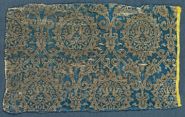 Lampas with hares in ogival pattern, 1300s. Probably Iran. Lampas: silk and gold thread; overall: 20.3 x 32.5 cm (8 x 12 13/16 in.)