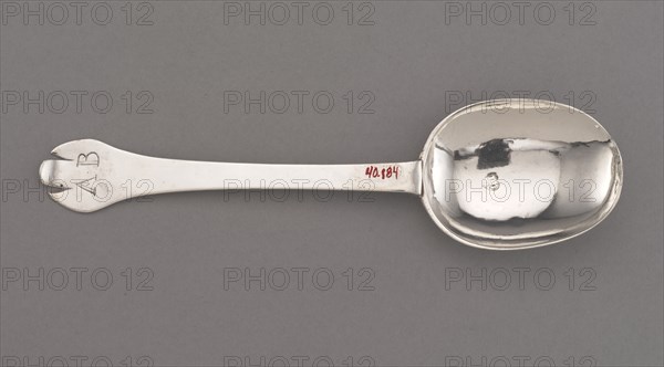 Spoon, 1685-1700. Jeremiah Dummer (American, 1645-1718). Silver; overall: 17.4 x 4.6 cm (6 7/8 x 1 13/16 in.).