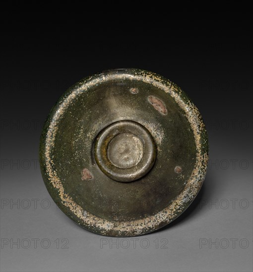 Jar with Cover (lid), 206 BC - AD 220. China, Han dynasty (202 BC-AD 220). Glazed earthenware; diameter: 20.3 cm (8 in.).