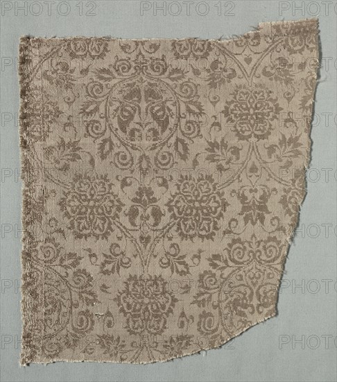 Silk Fragment, 1375-1399. Italy, last quarter of the 14th century. Lampas weave, silk; overall: 28 x 25.7 cm (11 x 10 1/8 in.)