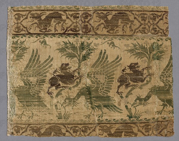 Silk and Gold Textile, 1360-1400. Italy, last third of the 14th century. Lampas weave, silk and gold thread; overall: 26.7 x 33.2 cm (10 1/2 x 13 1/16 in.)