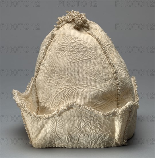 Man's Cap, 1600s. Denmark, 17th century. Linen with cotton design; overall: 19.5 x 21 x 20 cm (7 11/16 x 8 1/4 x 7 7/8 in.)