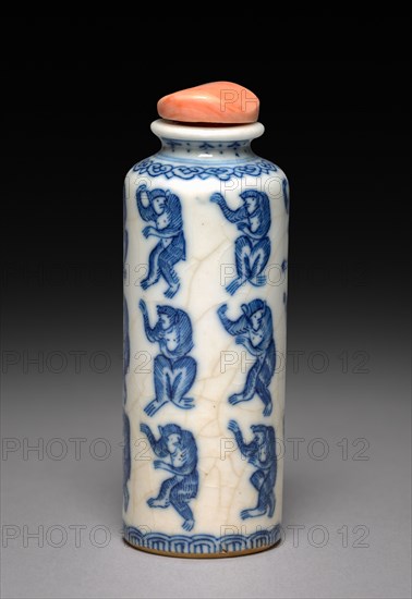 Snuff Bottle with Stopper, 1723-1735. China, Jiangxi province, Jingdezhen kilns, Qing dynasty (1644-1912), Yongzheng mark and reign (1723-1735). Porcelain; overall: 8.4 cm (3 5/16 in.).