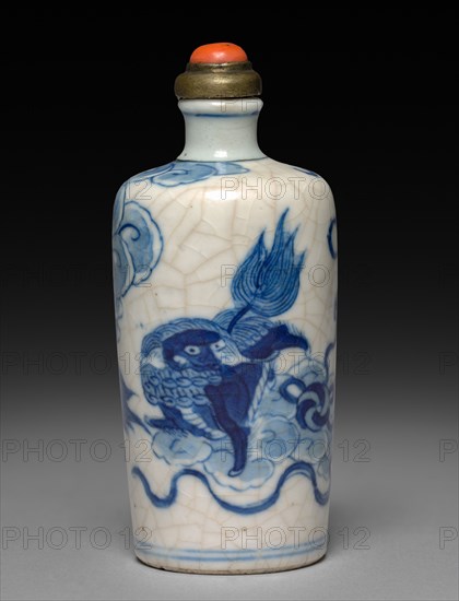 Snuff Bottle with Stopper, 1723-1735. China, Jiangxi province, Jingdezhen kilns, Qing dynasty (1644-1912), Yongzheng reign (1722-1735). Porcelain; overall: 7.7 cm (3 1/16 in.).