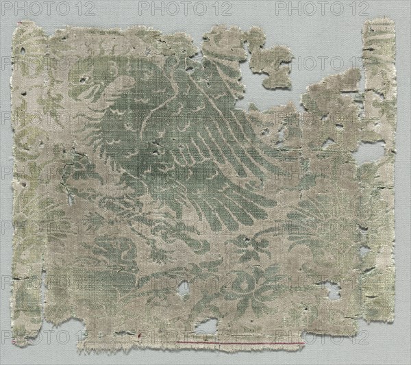 Silk Fragment, 1360-1399. Italy, last third of the 14th century. Lampas weave, silk; average: 20.3 x 22.9 cm (8 x 9 in.)