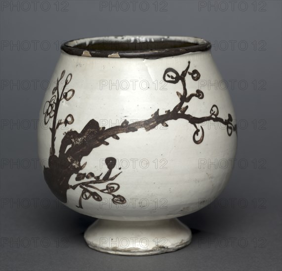 Stem Cup, 1200s-1300s. Northern China, Jin dynasty (1115-1234) or Yuan dynasty (1271-1368). Stoneware with underglaze painted decoration, Cizhou ware; overall: 12.1 cm (4 3/4 in.).