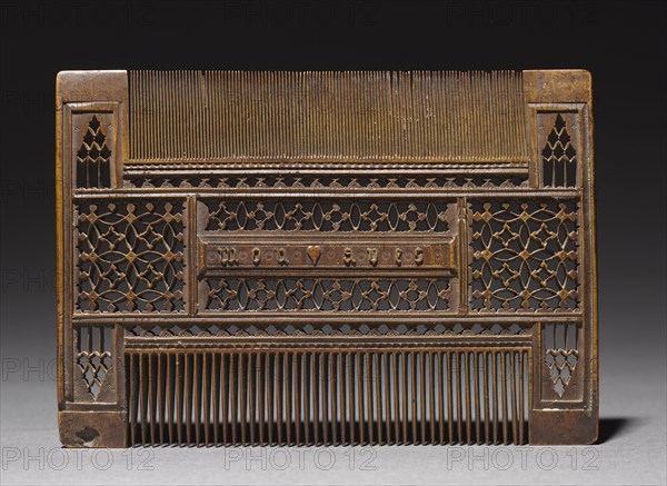 Comb, 1400s. France, Gothic period, 15th century. Boxwood; overall: 11.5 x 16.1 cm (4 1/2 x 6 5/16 in.)
