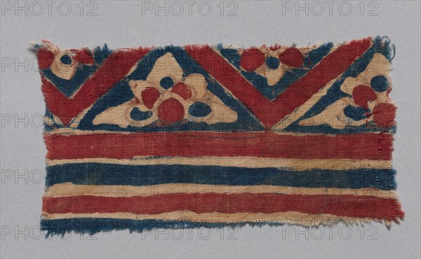 Fragment, 1100s - 1300s. India, 12th-14th century. Plain cloth, hand painted; cotton; overall: 7.7 x 15 cm (3 1/16 x 5 7/8 in.).
