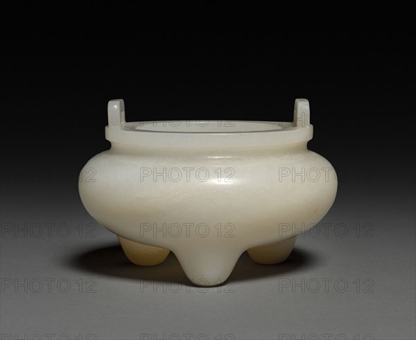 Tripod Incense Burner, Ding Shape, 1644-1911. China, Qing dynasty (1644-1911). Jade; diameter: 10.2 cm (4 in.); overall: 6.8 cm (2 11/16 in.).