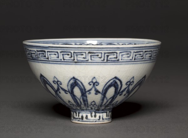 Lotus-Seed Bowl with Petals and Arabesques, 1403-1424. China, Jiangxi province, Jingdezhen, Ming dynasty (1368-1644), Yongle period (1403-1424). Porcelain with underglaze blue decoration; diameter: 10.2 cm (4 in.); overall: 6 cm (2 3/8 in.).