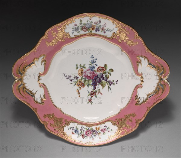 Platter, 1757. Sèvres Porcelain Manufactory (French, est. 1740). Soft-paste porcelainwith enamel and gilt; overall: 34.3 x 40.7 cm (13 1/2 x 16 in.).