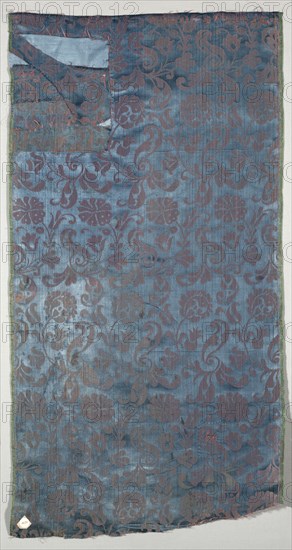 Length of Silk Damask, late 1600s - early 1700s. Italy, late 17th - early 18th century. Damask, silk; average: 107 x 55.9 cm (42 1/8 x 22 in.)