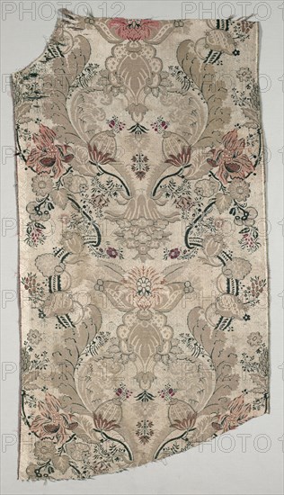 Silk Brocade, early 18th century. France or Spain, early 18th century. Plain cloth, brocaded; silk and metal; average: 101.6 x 55.7 cm (40 x 21 15/16 in.).