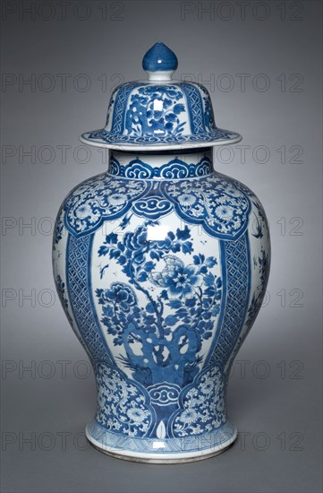 Vase with Cover, Qing dynasty (1644-1911), Kangxi reign (1661-1722). China, Jiangxi province, Jingdezhen kilns, Qing dynasty (1644-1911), Kangxi reign (1661-1722). Porcelain with underglaze blue decoration; overall: 45.6 cm (17 15/16 in.).